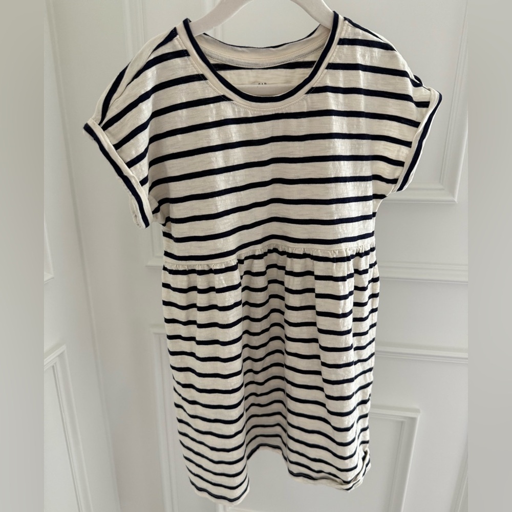 GAP- NWOT Ivory & Navy Striped Dress